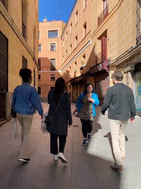 Madrid: Welcome to Madrid Guided Walking Tour - Plaza Mayor, beyond the postcard view
