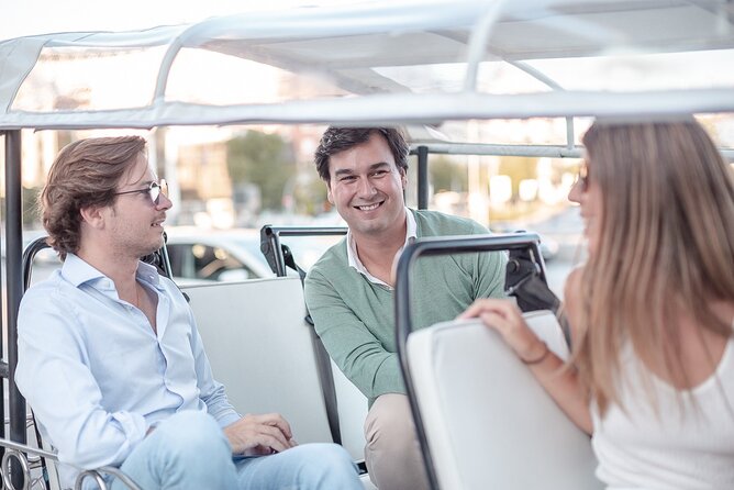 Madrid Welcome Tour with Local Guide in Eco Tuk Tuk Private - The Prado area and Los Jerónimos