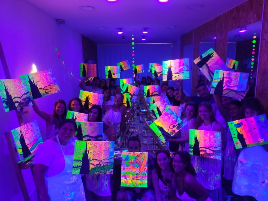 Madrid: Wine Gogh Glow Academy Paint and Sip Classes - Key points to know before booking