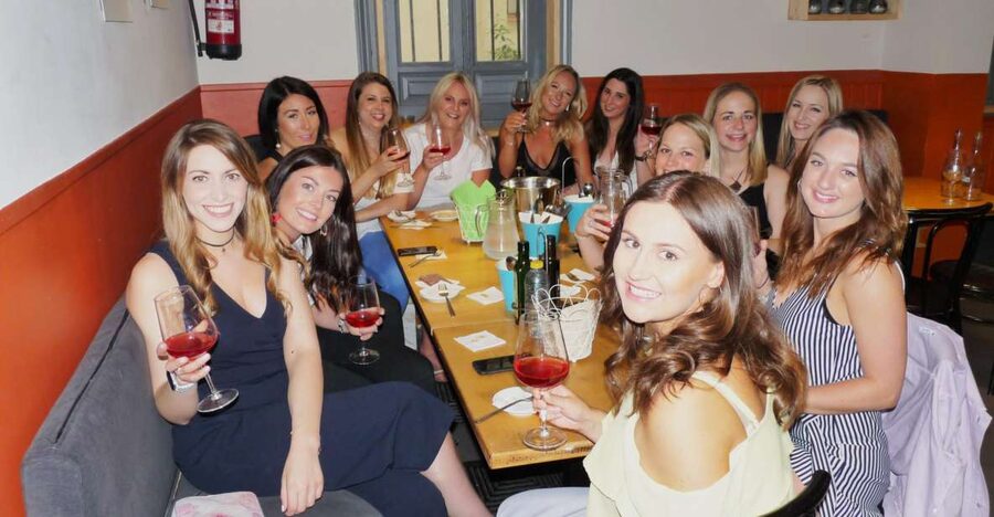 Madrid Wine Tasting, Flamenco Class and Pub Crawl - Madrid’s pub crawl keeps the evening moving