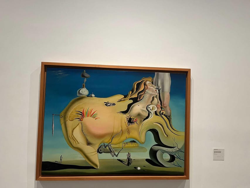 Museo Reina Sofía: Private visit with art expert - Picasso, Dalí, and Miró in the same visit