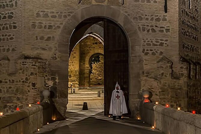 Night Walking Tour of Toledo to learn about Secrets and Legends - Templars in Plaza del Seco
