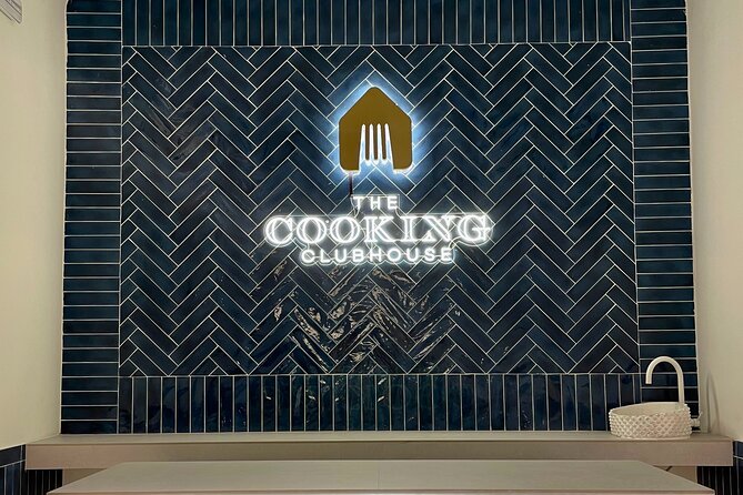 Paella Cooking Class in Madrid with Bottomless Wine Pairing - Is the $143.91 price fair?