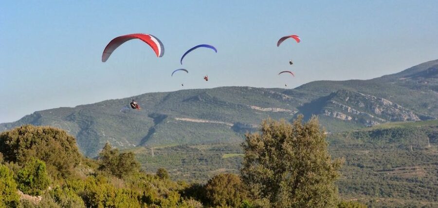 Paragliding Tandem Flight from Madrid - A private flight with English support