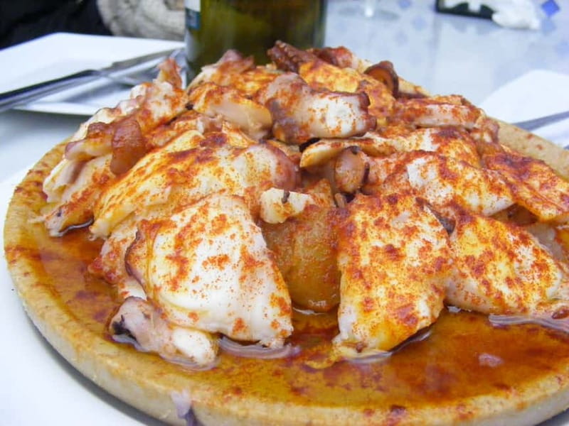 Personalised Traditional Madrid Night Tapas and Drinks Tour - What the $68 price really covers