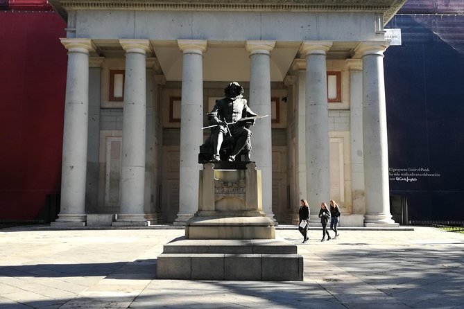 Prado Museum Private & Customized Tour - Meeting at the Monument to Goya