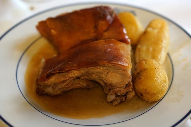 Prado Museum Tour & Lunch at the Oldest Restaurant in the World - A useful pause for the Prado gift shop