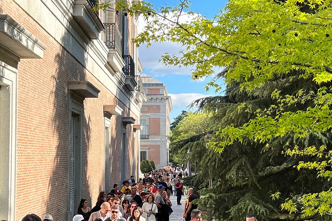 Prado Museum VIP Tour with Drinks & Tapas - Starting at the Monument to Goya at 5 pm