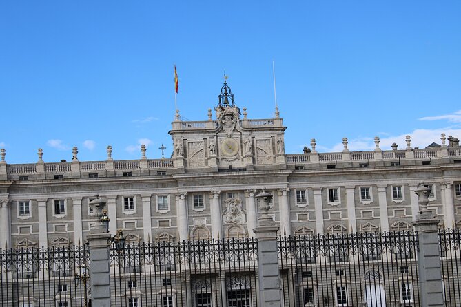 Premium Tour Royal Palace of Madrid : expert guide + no normal queue - Is $64.87 fair for two hours?