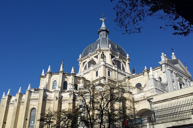Private 3-Hour Group Tour in Madrid - Plaza Mayor and Madrid’s public squares