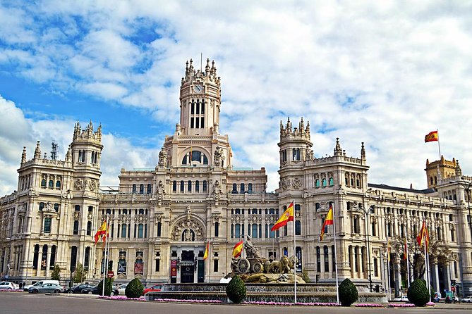 Private 8-hour Tour of Madrid + Escorial Monastery & Valley of the Fallen - A private car changes the pace of the day
