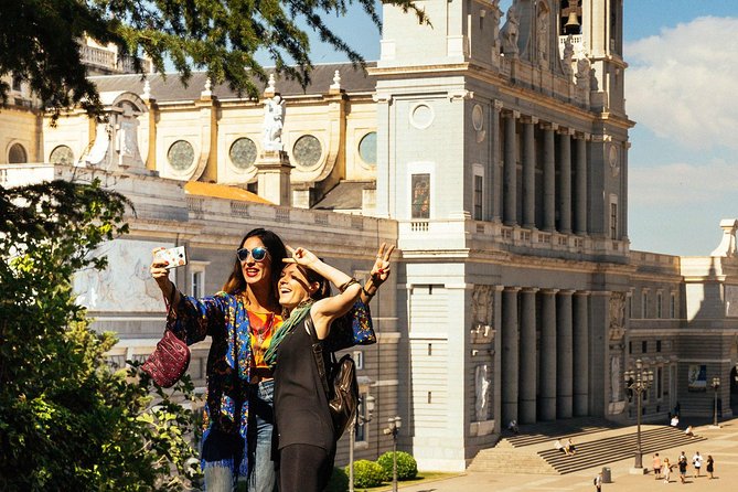 Private City Kickstart Tour: Madrid - Plaza Mayor and the old-town core