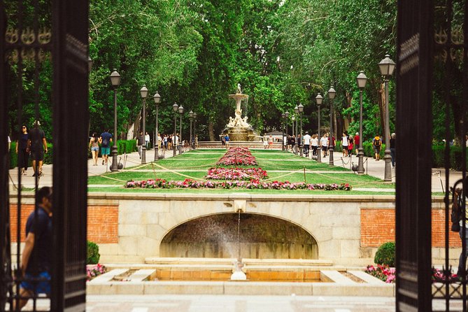 Private City Kickstart Tour: Madrid - Guides make the biggest difference