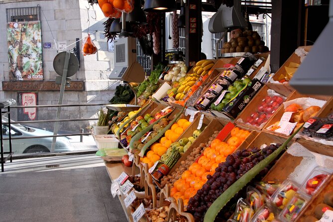 Private Group Walking Tour: Secrets of Madrid - What the private format changes