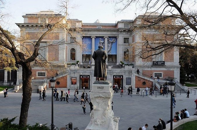 Private guided visit of Prado Museum of Madrid with official tour guide - Velázquez, Bosch, and Goya: three reasons to visit