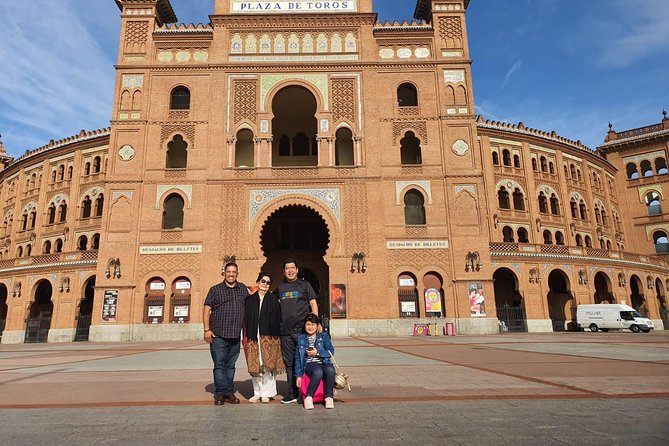 Private Half-Day Sightseeing in Madrid - Santiago Bernabéu and the western side of the city