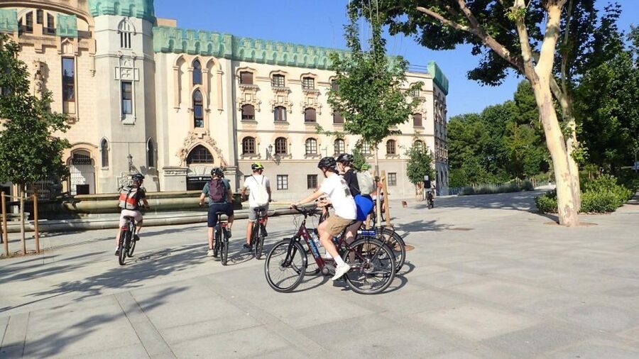 Private Madrid Bike Tour | Exclusive Guided Tour | From 30€ - Photos that arrive after the ride