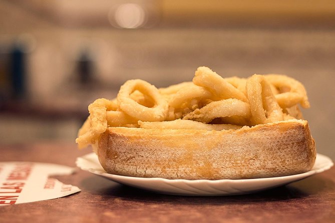 Private: Madrid Historic Centre Food Tour with 10+ Authentic - What the private format adds