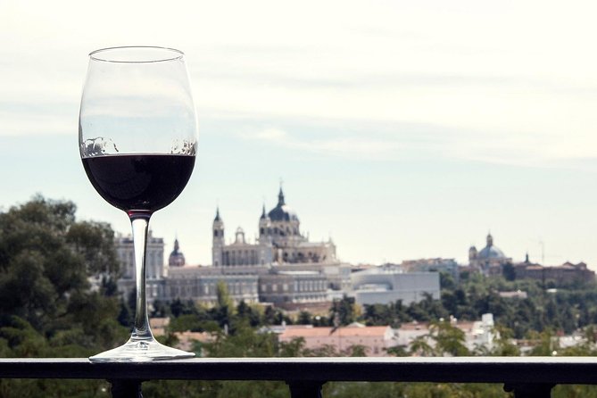 Private: Madrid Historic Centre Food Tour with 10+ Authentic - Fried squid, tapas, and the Madrid way of eating