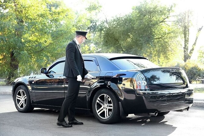 Private One-way Airport Transfer Madrid Airport To Madrid - Booking details that deserve care