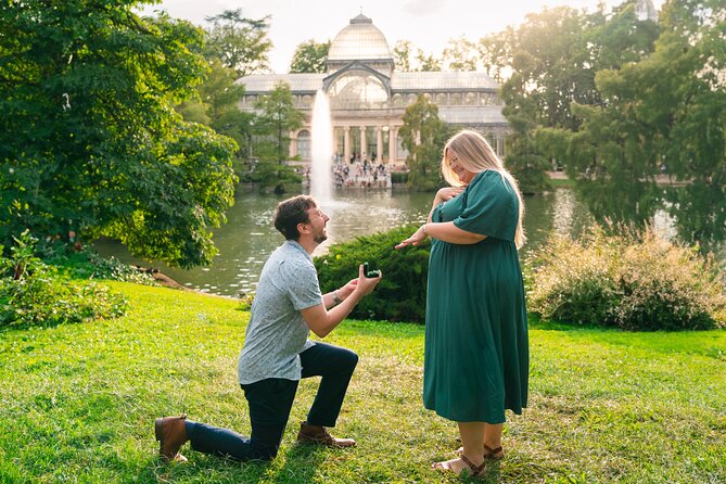 Private Photo Session Tour for Couples in Madrid - Plaza de la Villa brings older Madrid into view