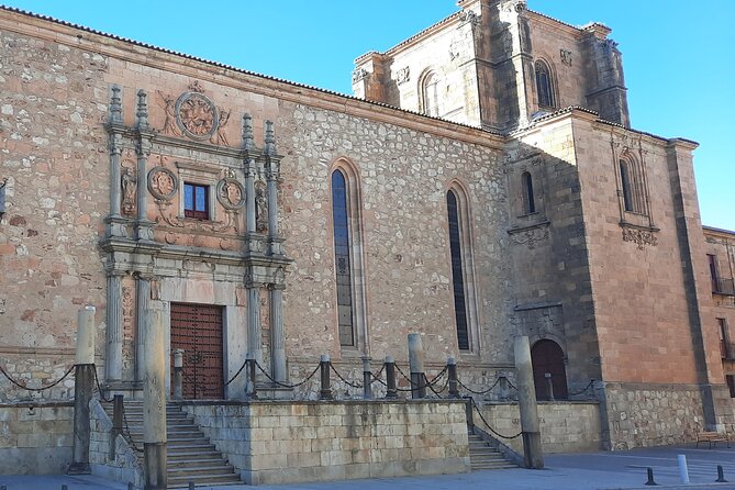 Private Tour in Salamanca Universitaria - Inside the Historical Building of the University