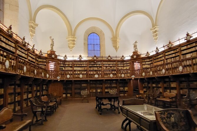 Private Tour in Salamanca Universitaria - Timing, pickup, and the shape of the route