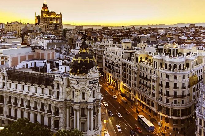 Private Tour: Madrid City Tour - Los Austrias, Gran Vía, and Plaza Mayor