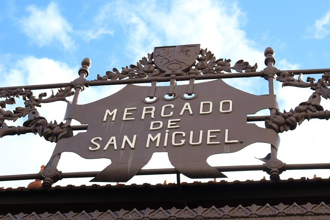 Private Tour: Madrid Walking Tour of Los Austrias - Calle Mayor and the oldest church at San Nicolás