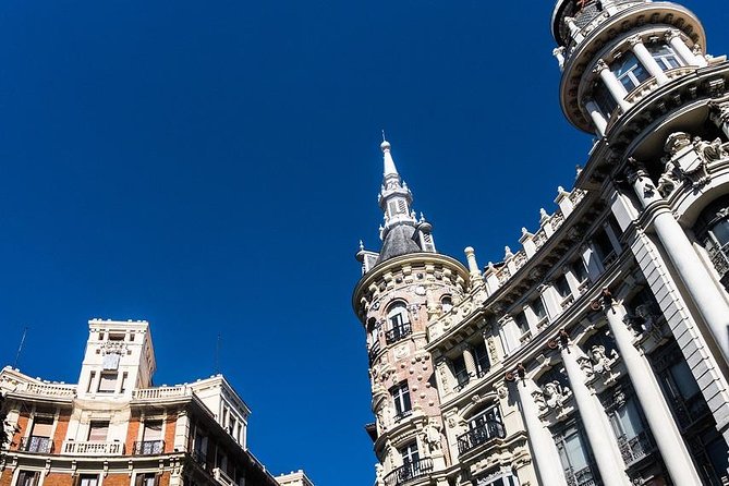 Private Tour: Madrid Walking Tour of Los Austrias - San Ginés and the church-lined lanes