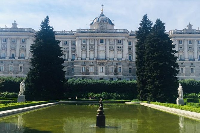 Private tour of the royal palace, private guide, fast entrance and pick up at the hotel. - Why the Royal Palace deserves two focused hours
