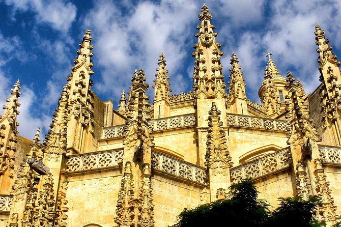 Private Tour: Segovia Day Trip from Madrid - Segovia Cathedral, the lady of cathedrals