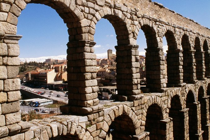 Private Tour: Segovia Day Trip from Madrid by High-Speed Train - Meeting your guide at Segovia station