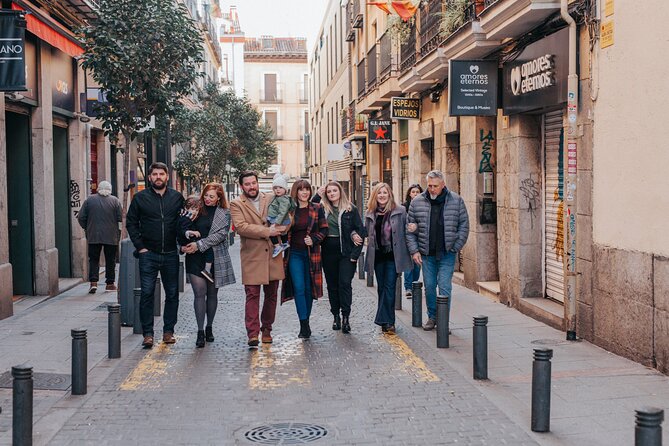 Private Vacation Photography Session with Photographer in Madrid - Practical details that affect your decision