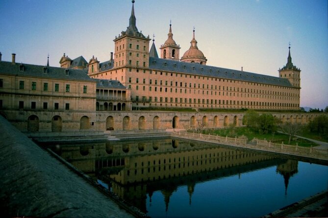 Private VIP visit El Escorial Palace, Monastery, Villa & Garden - A private visit with room for questions