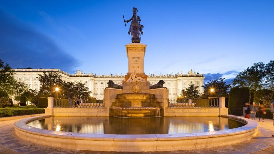 Private Visit to the Royal Palace and Walking Tour of Madrid - Inside the Royal Palace With Skip-the-Line Entry