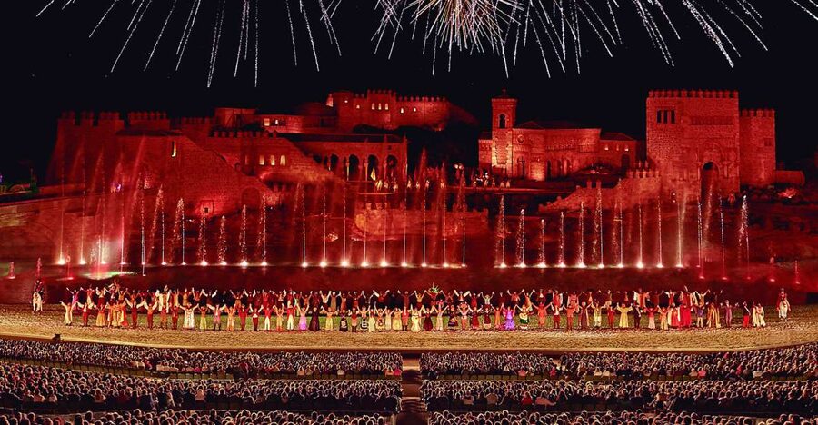 Puy du Fou España and El Sueño de Toledo Entry - The four daytime shows
