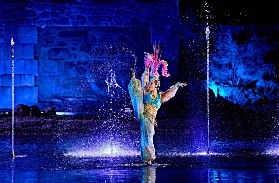 Puy du Fou España "El Sueño de Toledo" Night Show - What the strongest praise points to