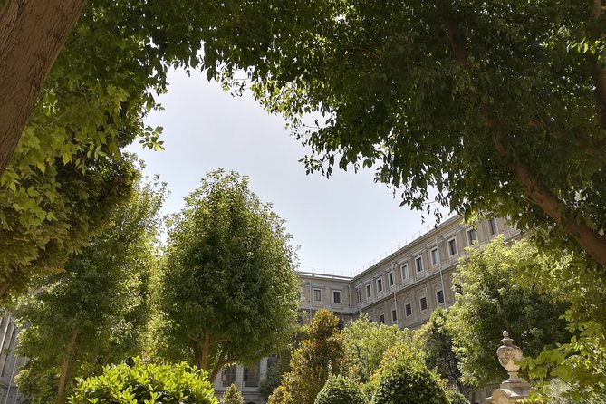 Reina Sofia Museum Small Group Tour -6 people maximum- - Practical details before you book