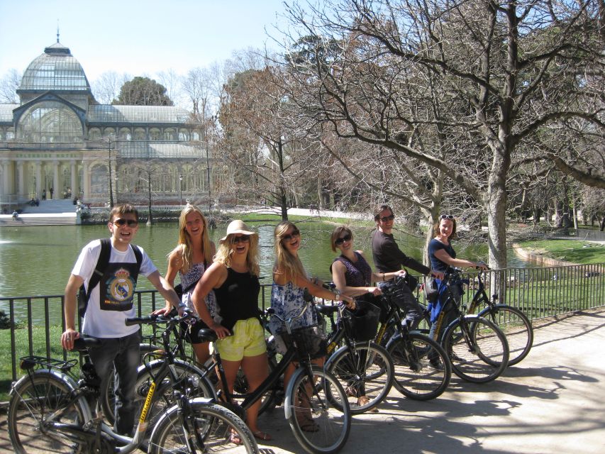 Rent a Bike in Madrid -Free phone holder and selfguided tour - Key points to know before you ride