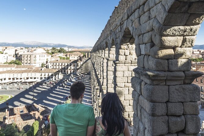 Ribera del Duero & Rueda Wine Tour with Tasting from Madrid - Rueda: Verdejo, vineyards, and the first three wines