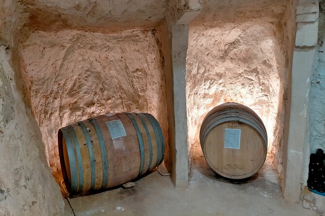 Ribera del Duero Tour: Three Wineries and Lunch from Madrid - Lunch: lechazo or a picnic among the vines