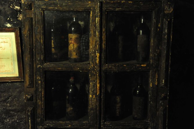 Ribera del Duero Wineries Guided Tour & Wine Tasting from Madrid - Lunch in Roa: choose your own Castilian meal
