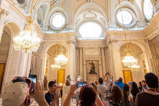 Royal Palace of Madrid Guided Tour and Flamenco Show with Tapas - Why this palace-and-flamenco pairing works