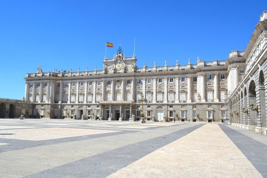 Royal Palace of Madrid Skip-the-Line and Retiro Park Tour - Starting at Retiro Park’s Puerta de la Independencia