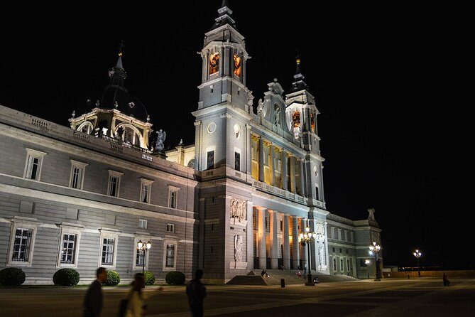 Royal Palace Skip-the-Line Ticket and Guided Tour in Madrid - Who will get the most from this tour