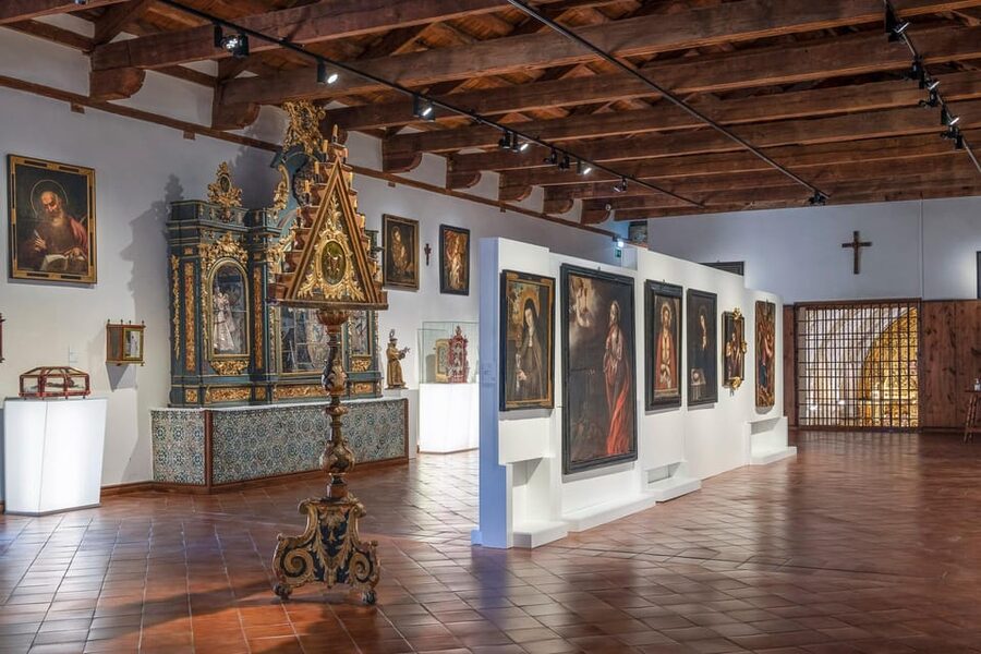 Salamanca: Convent of Las Claras with Free Audioguide - What the audio guide adds, and where it falls short