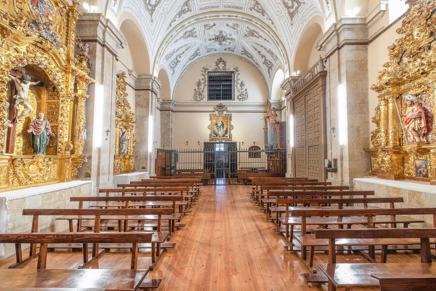 Salamanca: Convent of Las Claras with Free Audioguide - Entering the former convent and Museum of Medieval Painting