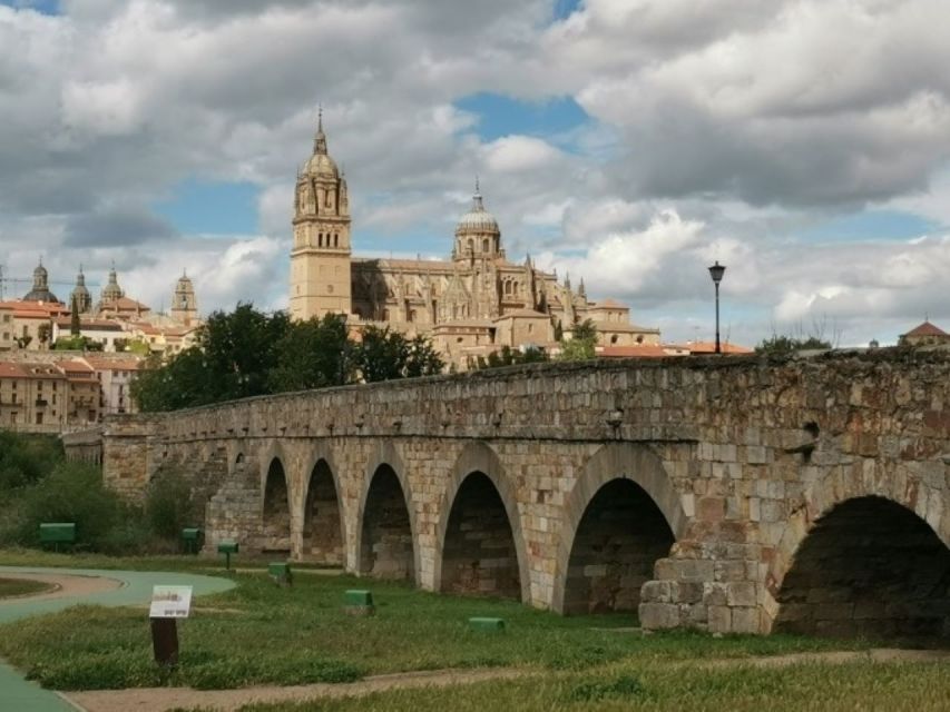 Salamanca: Guided Sightseeing Tour by Bicycle - Key points to know before you book