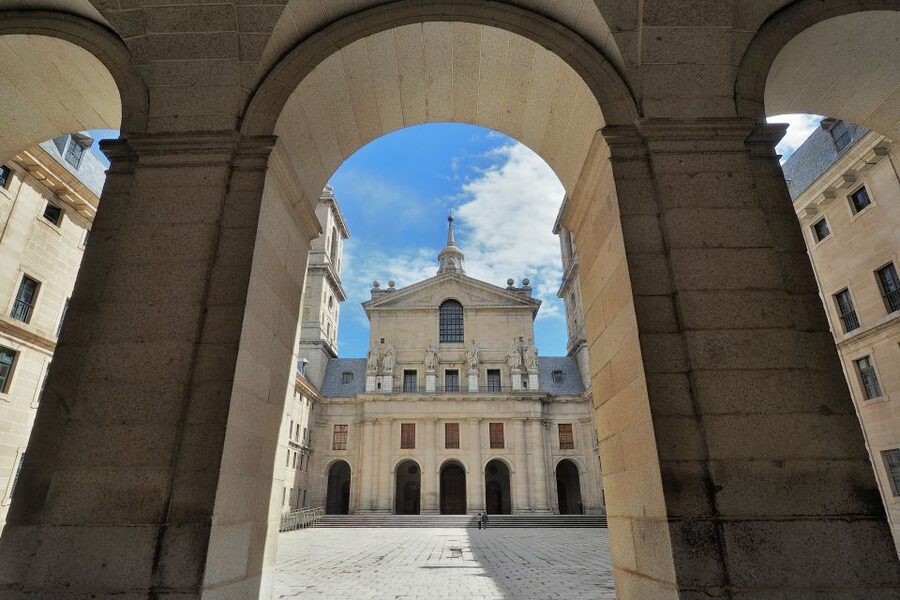 San Lorenzo de El Escorial: Monastery and Site Guided Tour - The Royal Library, a room built around learning
